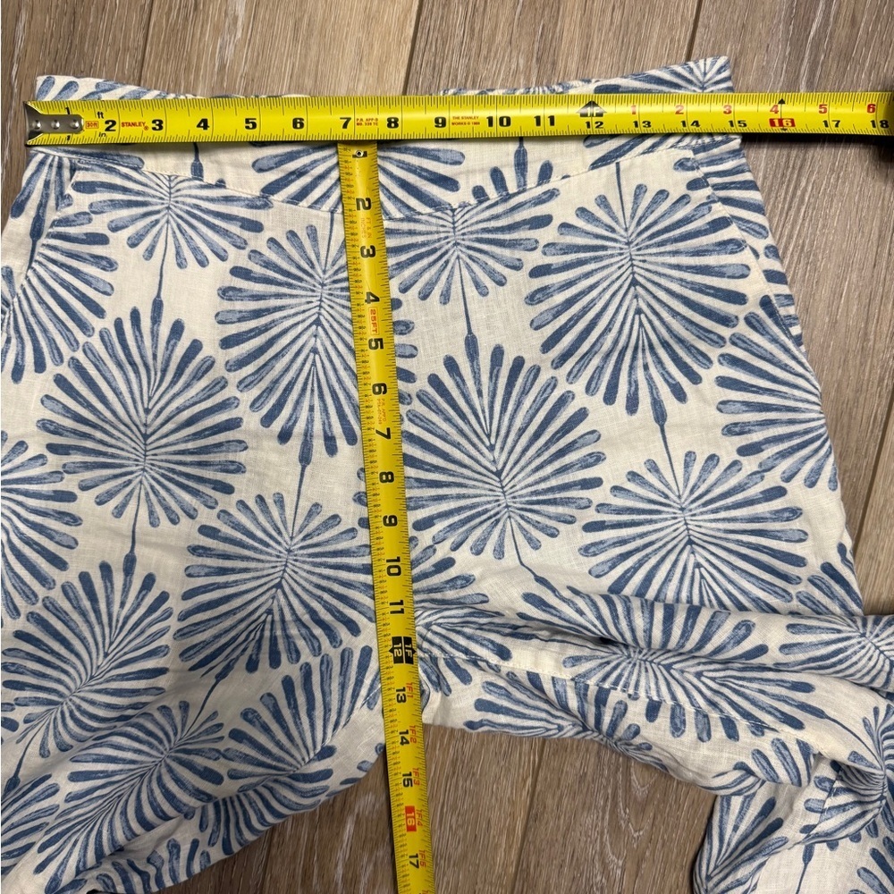 #1) Joie Blue and White 100% Linen crop-Pants - Picture 4 of 7